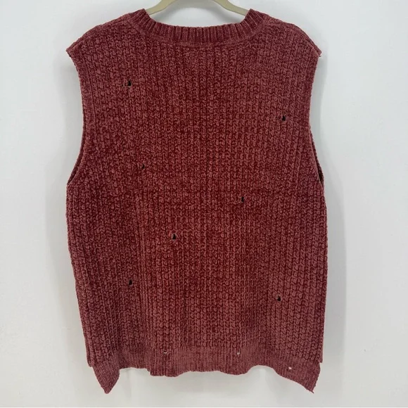 POL Sweater Vest Womens  Faded Burgundy V-Neck Distressed Look Soft Feel NWOT - Picture 15 of 16
